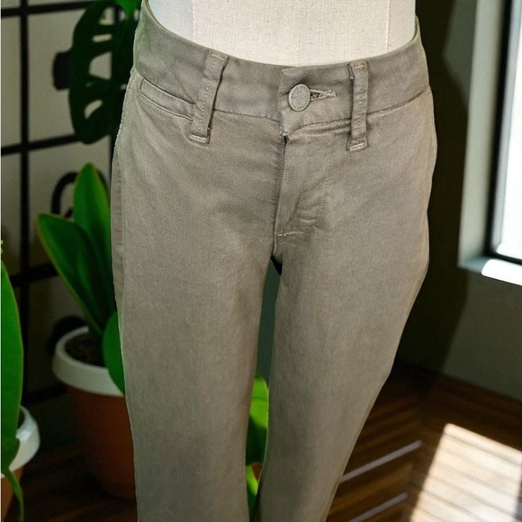NWOT PAIGE ‘Rianne’ High-Waisted Cuff Jeans in “Seaweed Green” Size 23 - Picture 5 of 16